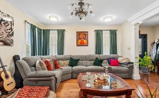 House in Elizabeth, New Jersey, United States 1