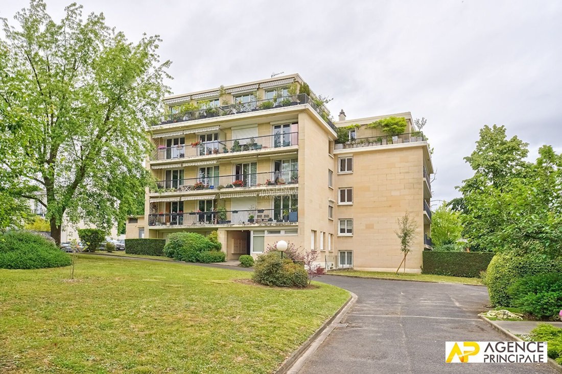 Apartment in Napoleon, Maisons-Laffitte, France 1 - 18192457