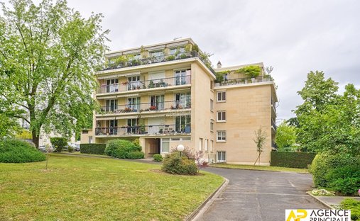 Apartment in Napoleon, Maisons-Laffitte, France 1