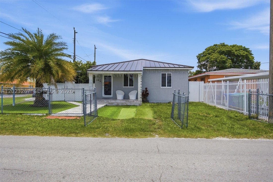 House in Miami, Florida, United States 1 - 17987972