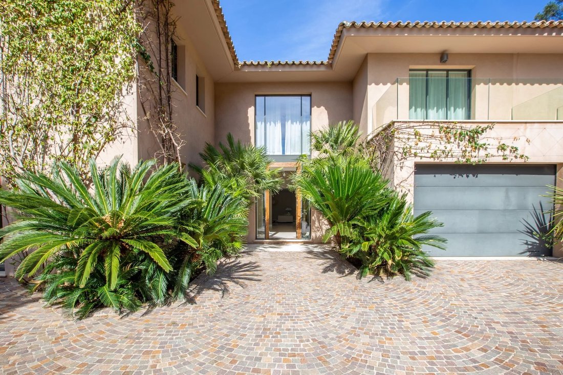 Villa in Zone Est Diffuse, Saint-Tropez, France 3 - 18188127