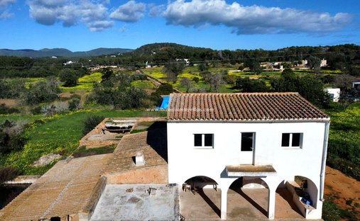 Villa in S'Argamassa, Santa Eularia des Riu, Balearic Islands 1
