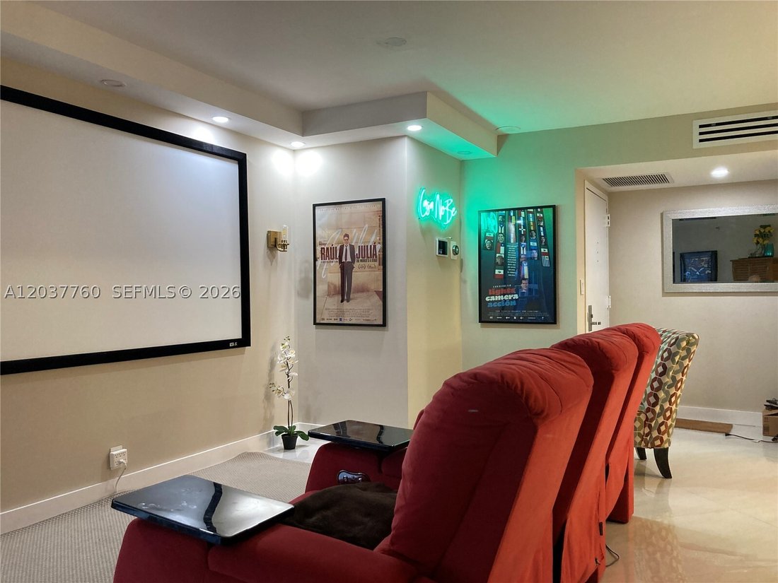 Condo in Miami Beach, Florida, United States 5 - 18188858