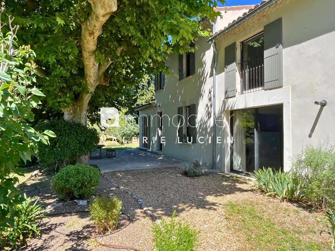 Country House in Châteaurenard, Provence-Alpes-Côte d'Azur, France 1 - 16663707