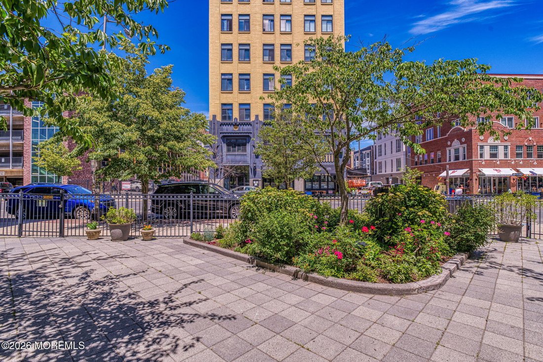 Condo in Asbury Park, New Jersey, United States 4 - 18193256