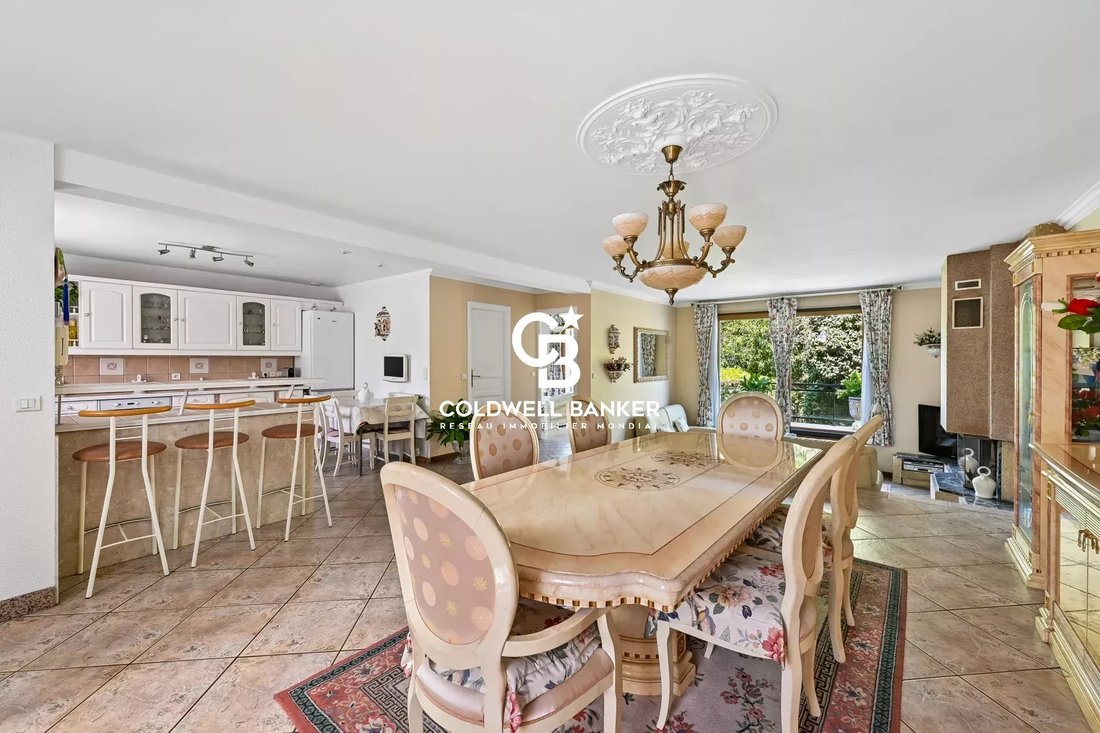 House in Bondy, Ile-de-France, France 4 - 18193686