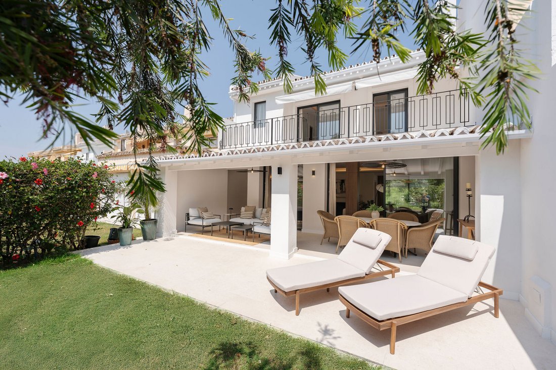 Townhouse in Nueva Andalucia, Marbella, Spain 1 - 18189786