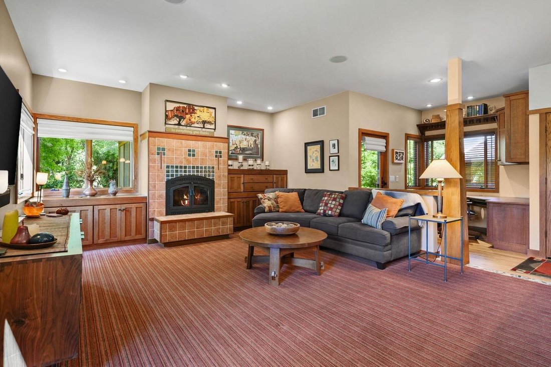 House in Fitchburg, Wisconsin, United States 3 - 18193384