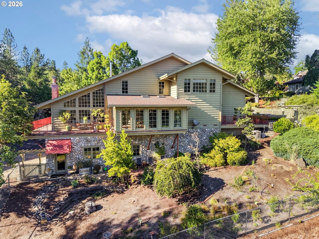 House in Roseburg, Oregon, United States 1 - 18193589