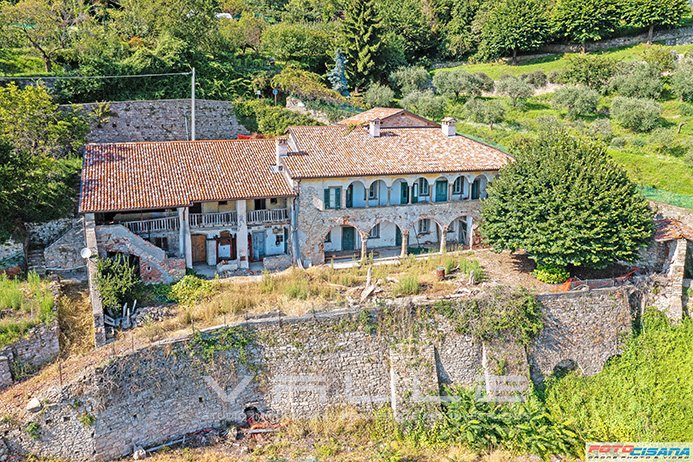 Estate in Bergamo, Lombardy, Italy 1 - 11996052