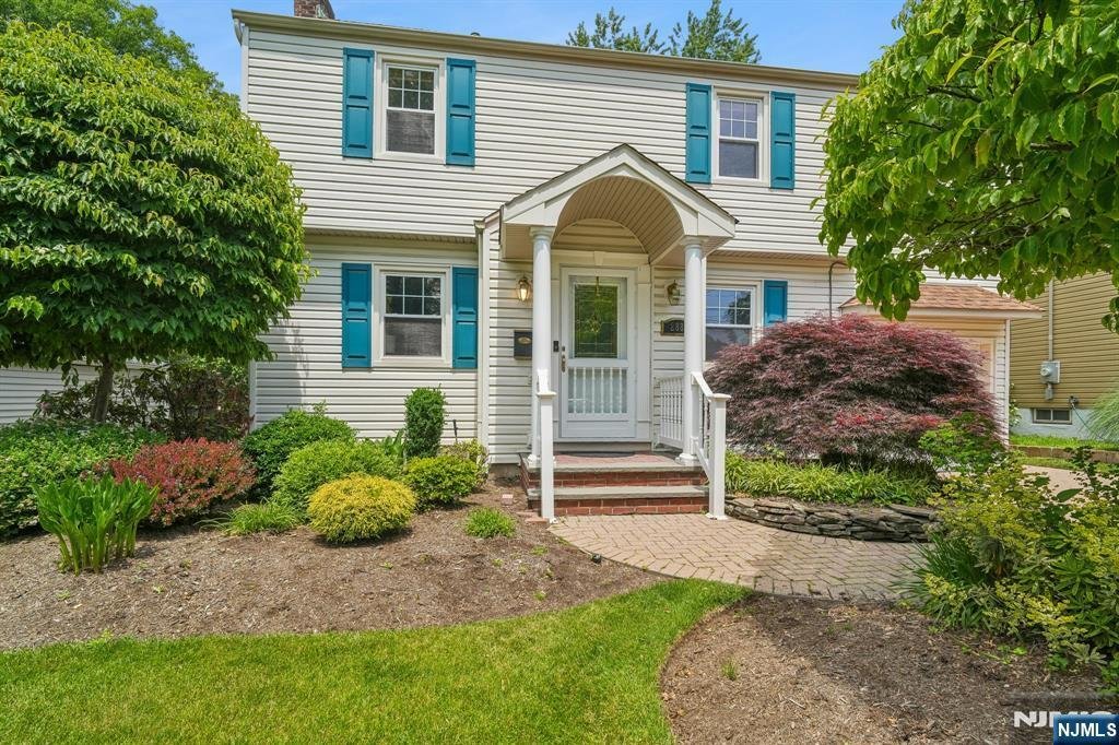 House in River Edge, New Jersey, United States 4 - 18149741