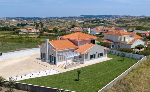 Villa in São João das Lampas, Lisbon, Portugal 1