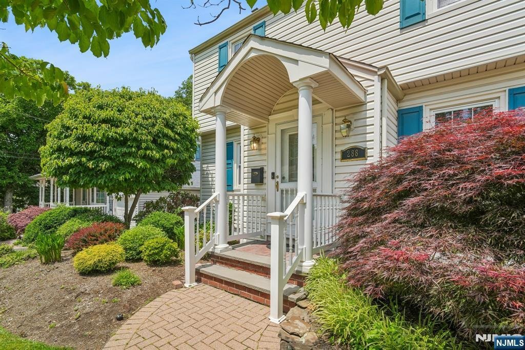 House in River Edge, New Jersey, United States 3 - 18149741