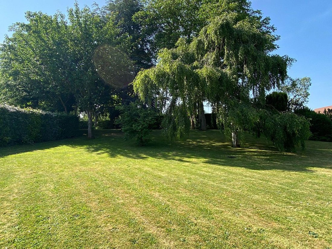 Estate in Houdan, Ile-de-France, France 5 - 18189474