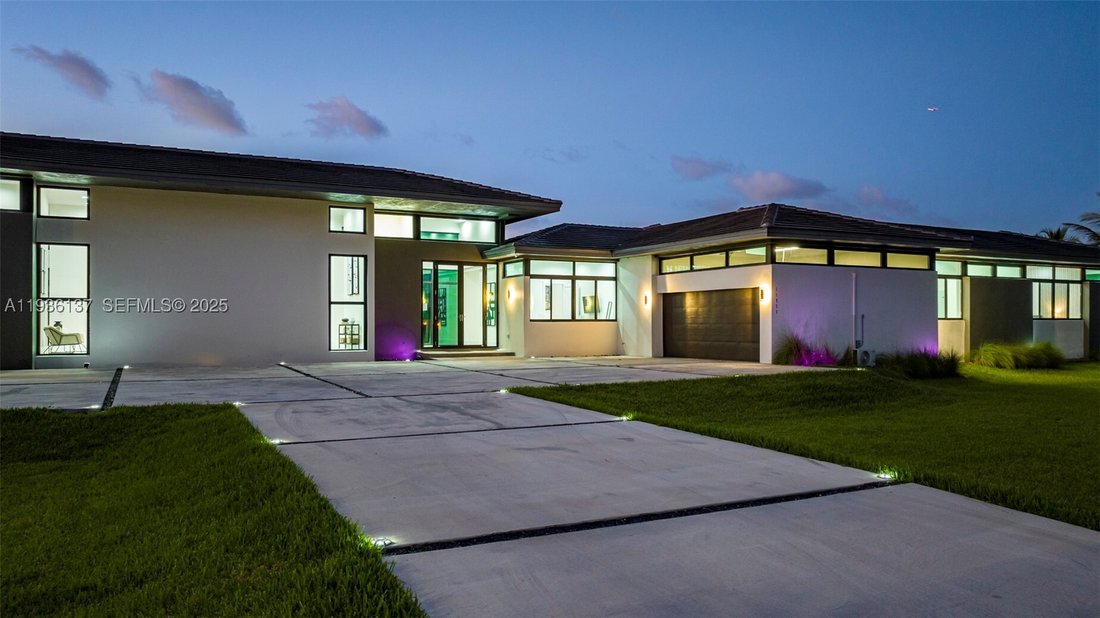 House in Davie, Florida, United States 3 - 16862410