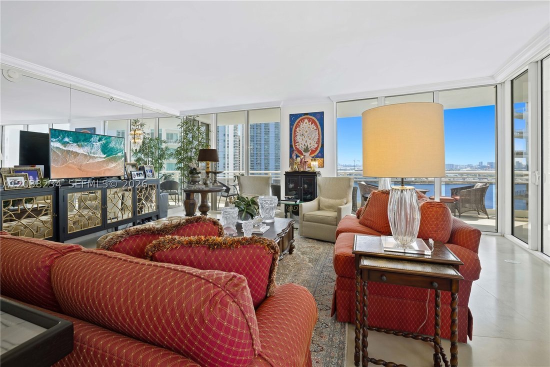 Condo in Miami, Florida, United States 4 - 18193505