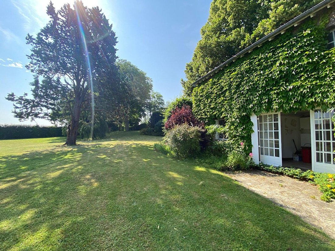Estate in Houdan, Ile-de-France, France 4 - 18189474