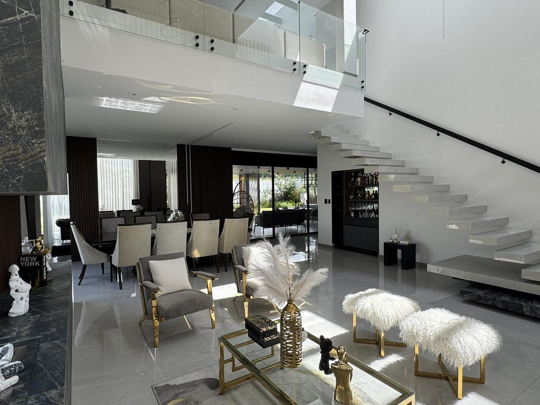 Haus in Quito, Provinz Pichincha, Ecuador 3 - 18190638
