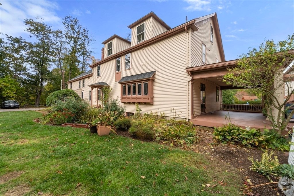 Condo in Millis, Massachusetts, United States 3 - 16399205