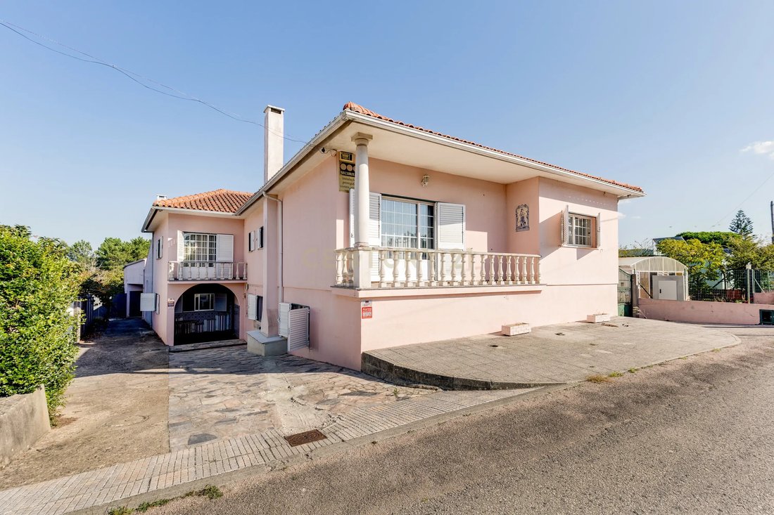 Villa in Maceira, Leiria District, Portugal 1 - 16573126