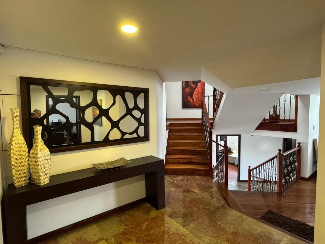 Casa a Quito, Provincia del Pichincha, Ecuador 2 - 18190692