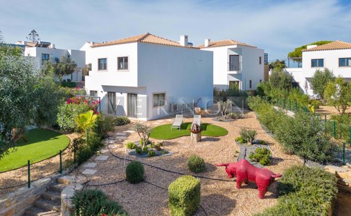 Villa in Carvoeiro, Algarve, Portugal 1