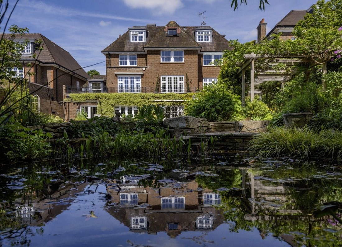 House in Childs Hill, Barnet, England 1 - 18188754