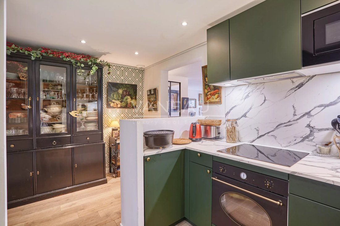 Apartment in Champerret-Berthier, Paris 17e Arrondissement, Paris 2 - 18190341