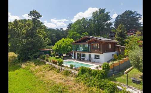 House in Trélex, Vaud, Switzerland 1