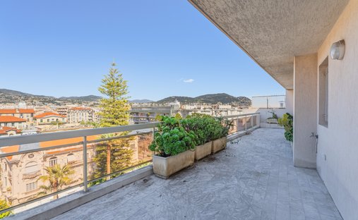 Apartment in Fleurs-Gambetta, Nice, France 1