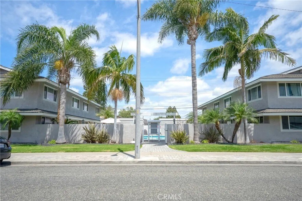 Garden Grove, California, United States 2 - 18193759