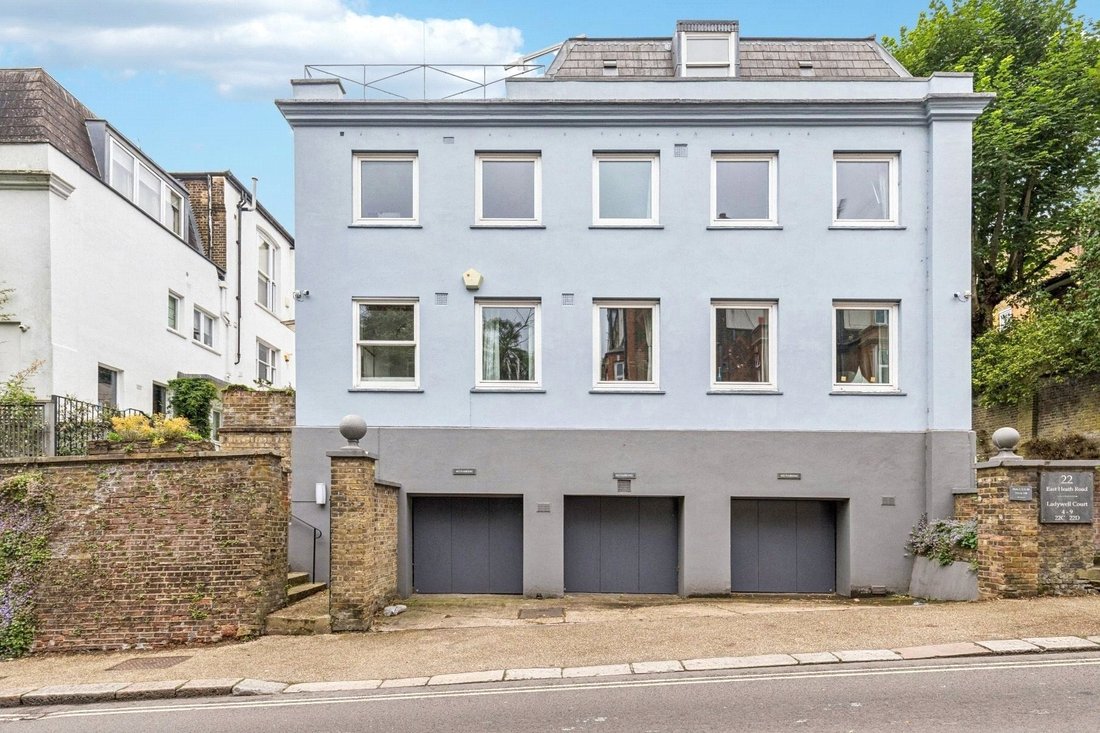 House in Hampstead, Camden, England 1 - 18191275