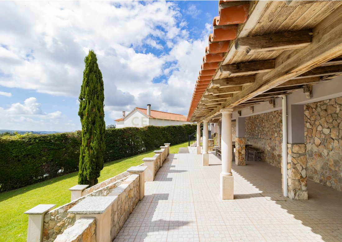 Villa in Nossa Senhora do Populo, Coto e Sao Gregorio, Leiria District, Portugal 2 - 17775048