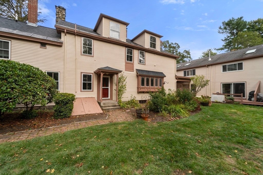Condo in Millis, Massachusetts, United States 2 - 16399205