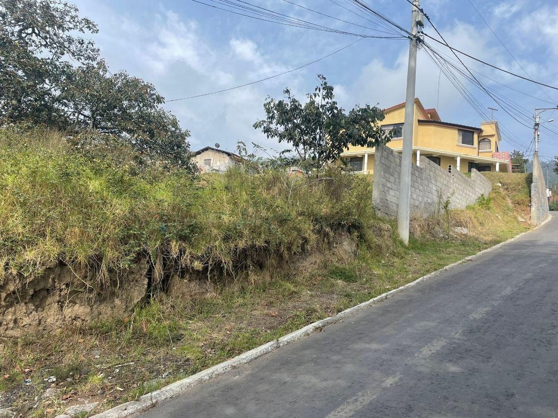 Land in Quito, Pichincha, Ecuador 1 - 18190656