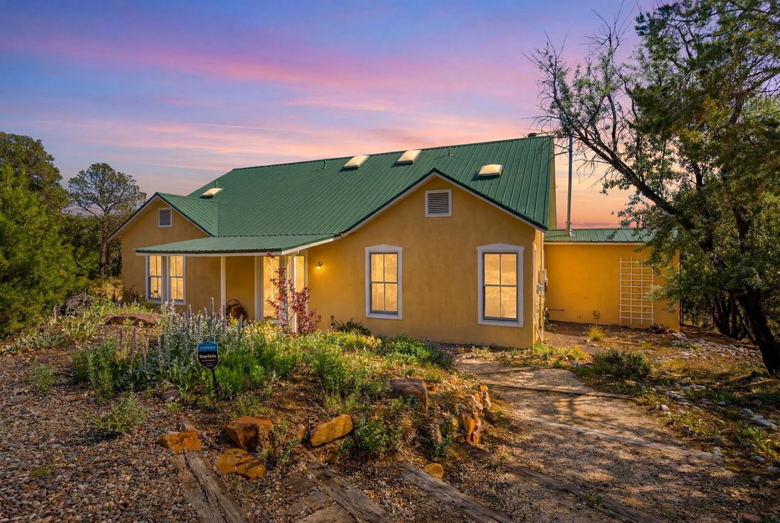 House in Santa Fe, New Mexico, United States 2 - 18190909