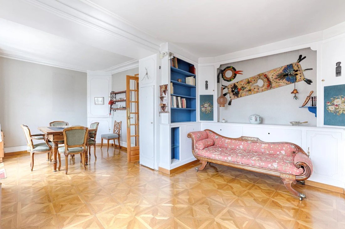 Apartment in Saint Philippe du Roule, Paris 8e Arrondissement, Paris 3 - 18189507
