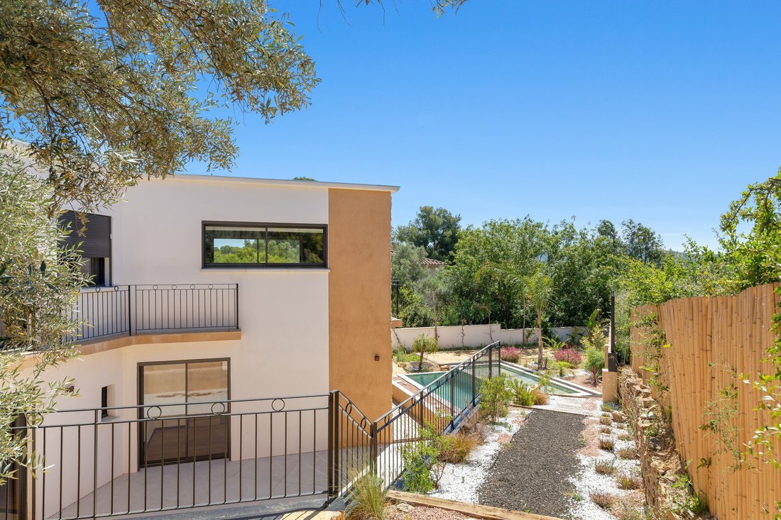 House in Saint-Cyr-sur-Mer, Provence-Alpes-Côte d'Azur, France 4 - 18160304