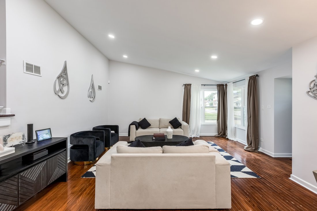 House in Morton Grove, Illinois, United States 4 - 18193874