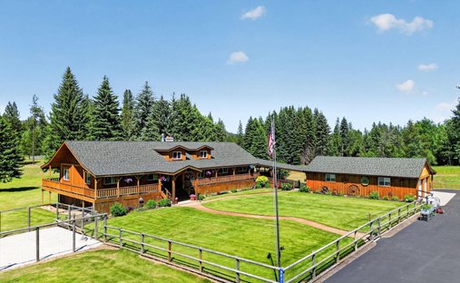 House in Newport, Washington, United States 1