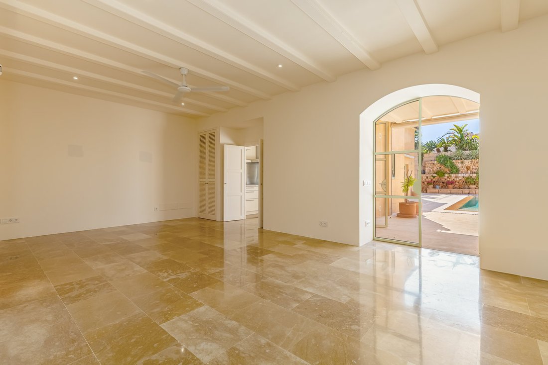 House in ses Salines, Balearic Islands, Spain 4 - 18194008