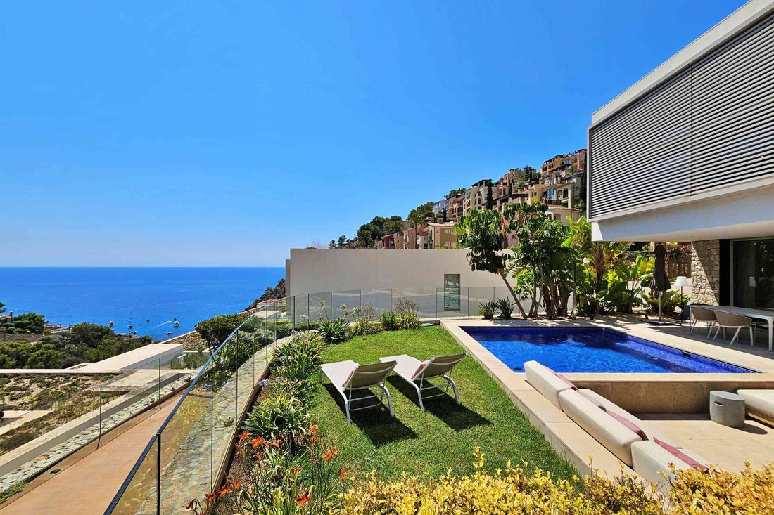 Villa in Port d'Andratx, Andratx, Balearic Islands 1 - 18192585