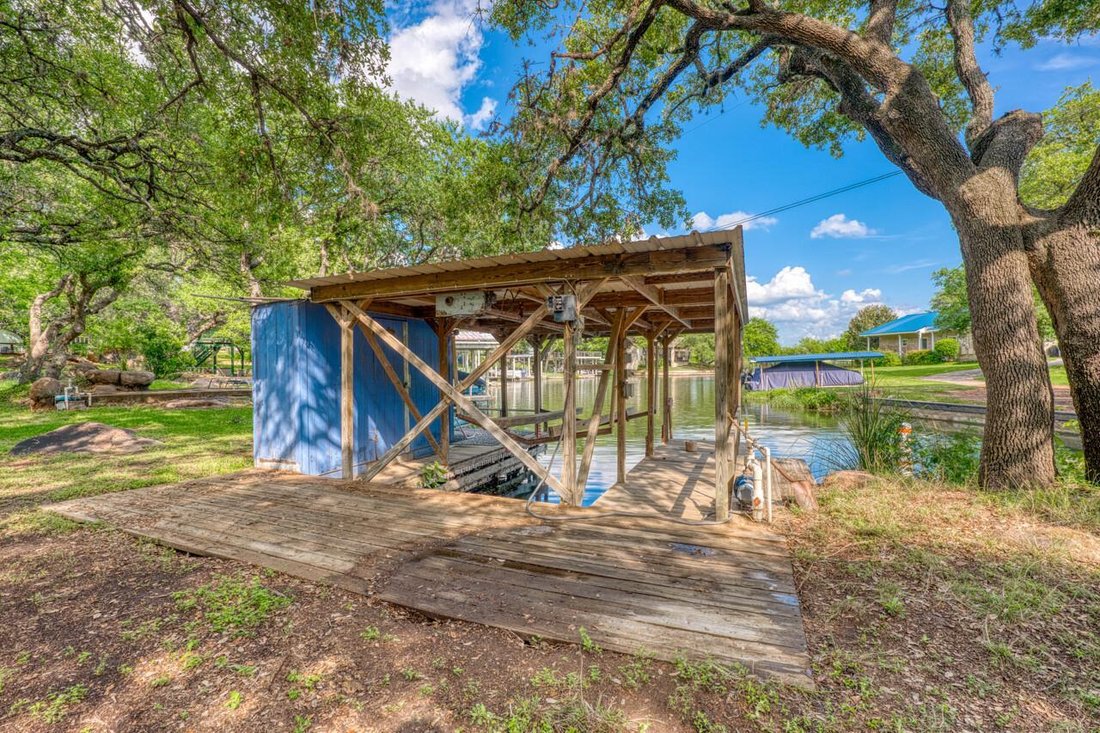 Kingsland, Texas, United States 2 - 18191717