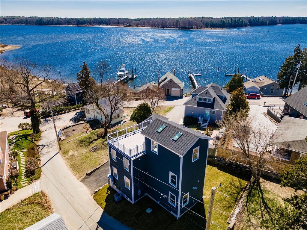 House in Warwick, Rhode Island, United States 1 - 18193270