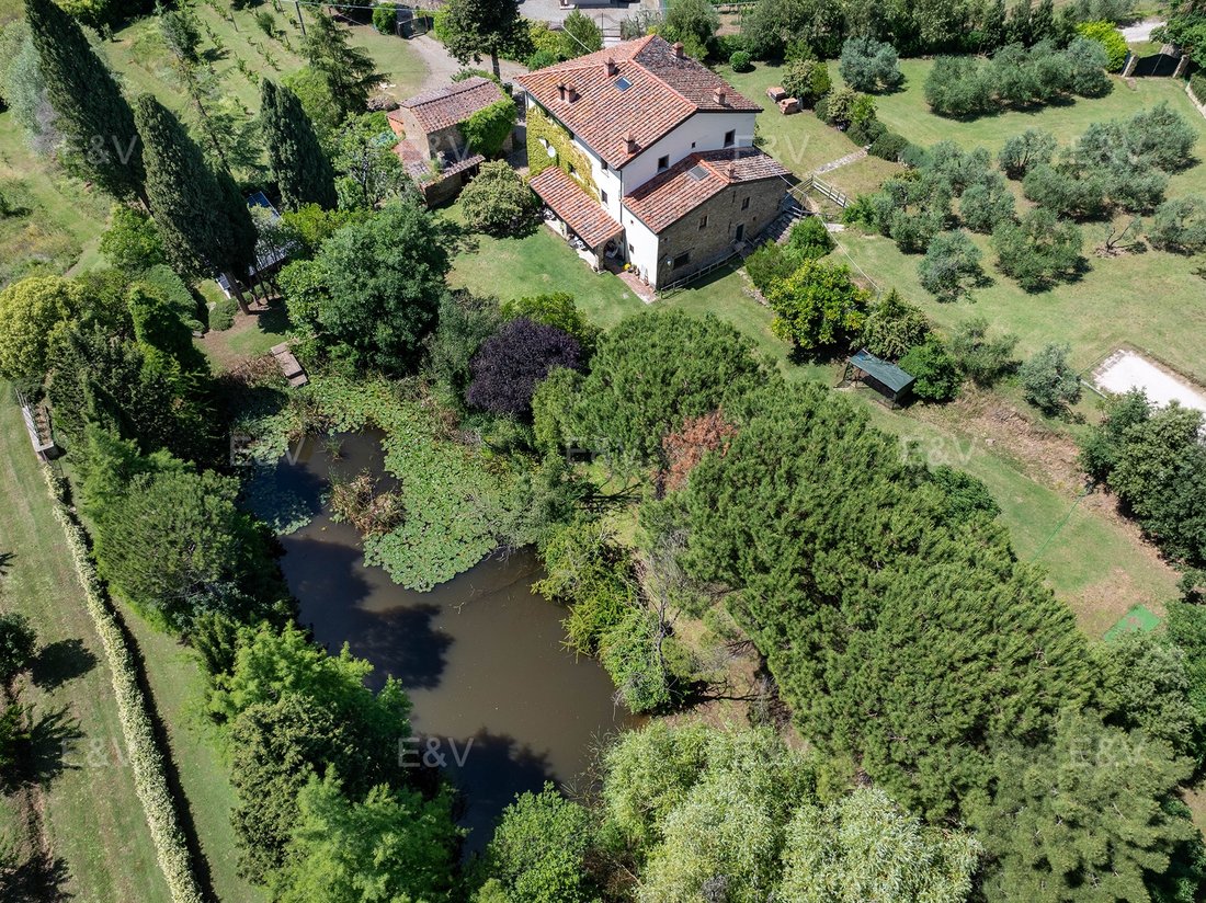 Villa in Center, Arezzo, Tuscany 2 - 18196212