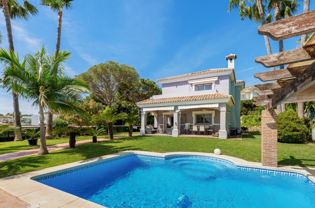 Villa in Estepona, Andalusia, Spain 2 - 18196779
