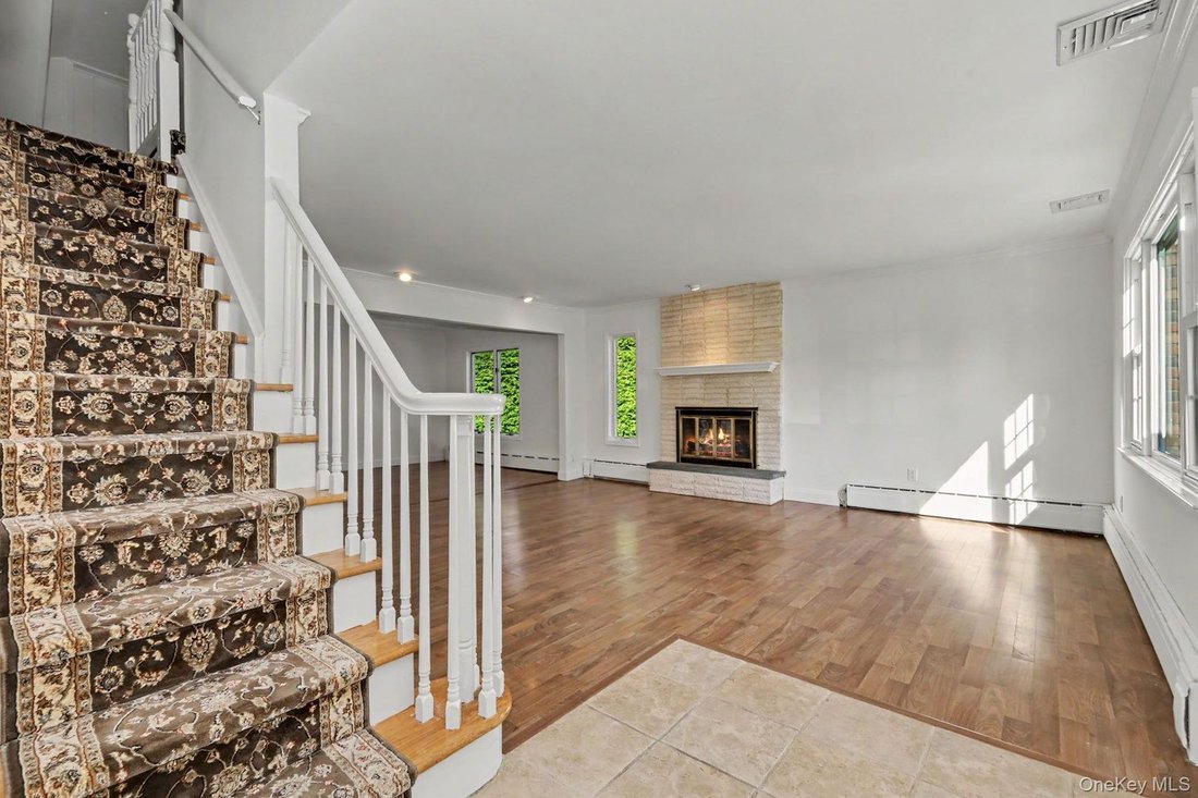 House in Yorktown Heights, New York, United States 3 - 18070145