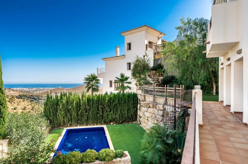 Villa in Benahavis, Andalusia, Spain 2 - 18196793