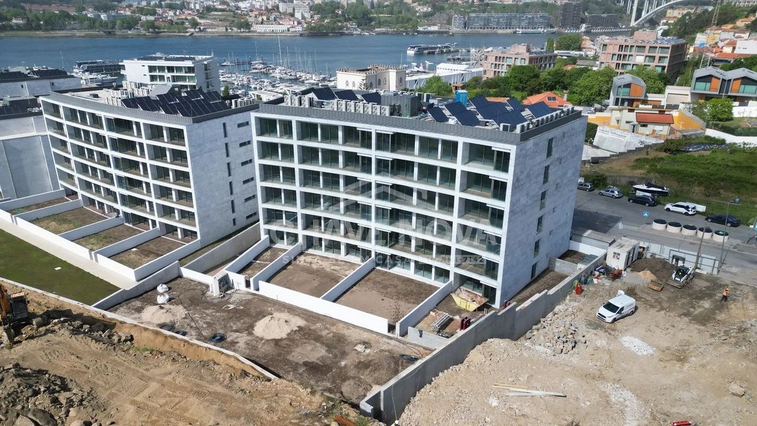 Apartment in Canidelo, Porto District, Portugal 1 - 17784680