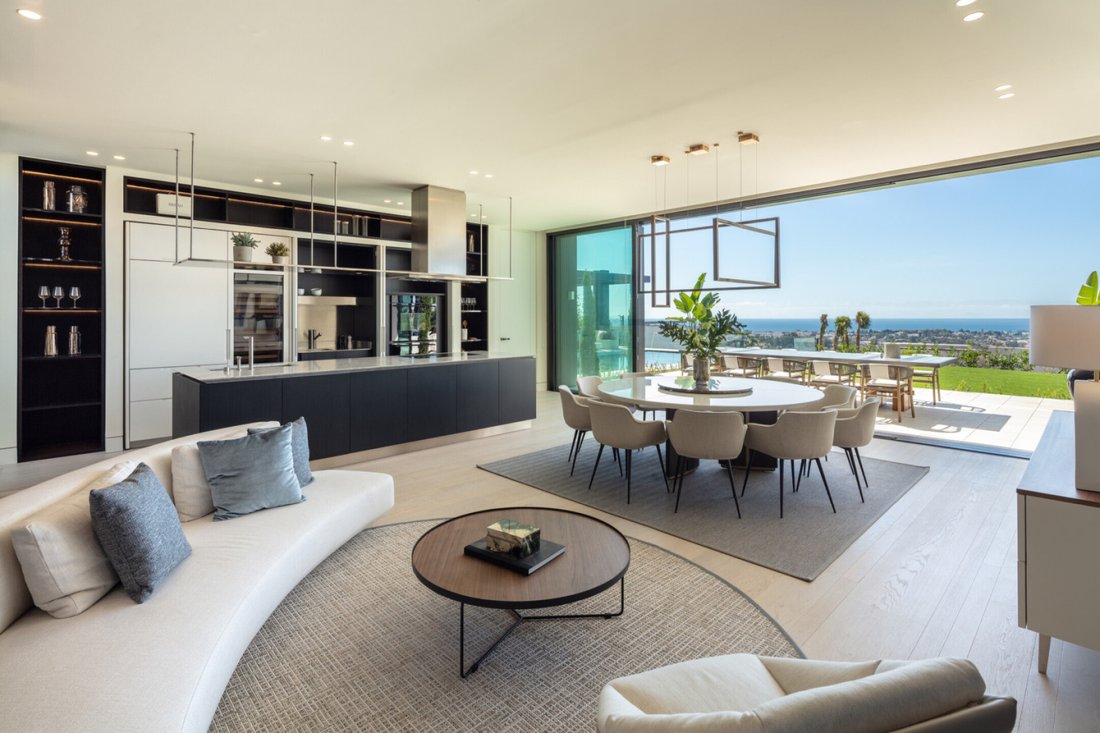 Villa in Benahavis, Andalusia, Spain 1 - 17073095